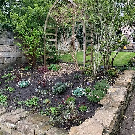 Apartman Georgian Townhouse - Garden Oasis Whitby