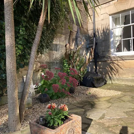 Georgian Townhouse - Garden Oasis Apartamento *