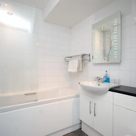 Apartmán Georgian Townhouse - Garden Oasis *