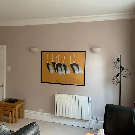 Georgian Townhouse - Garden Oasis Apartment