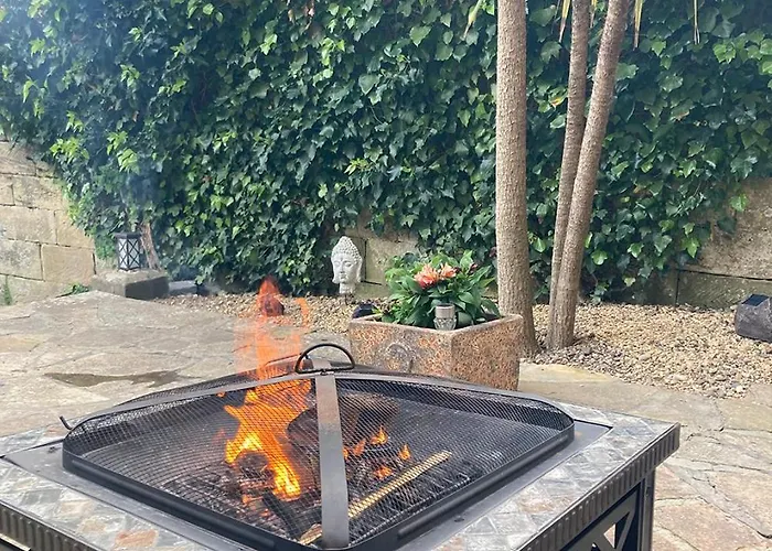 Georgian Townhouse - Garden Oasis *